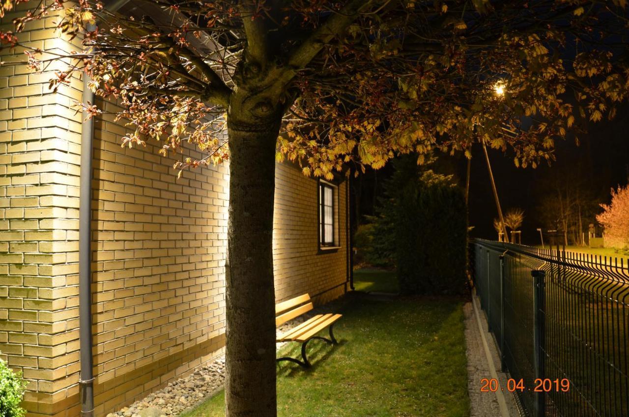 Dom Wakacyjny Jaski Trzcianka Exteriör bild